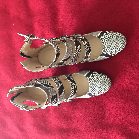 New J Crew Italian lizard buckle mary janes - Picture 2 of 4